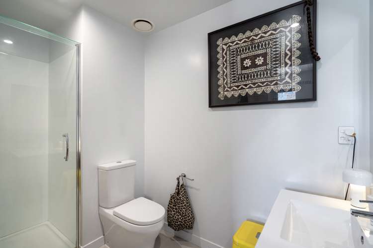 G02/74 Anzac Street Takapuna_10