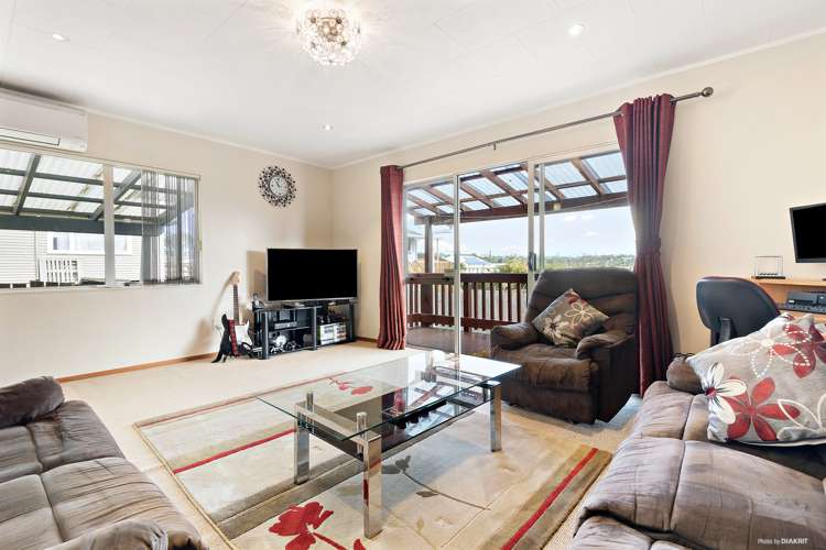 2/15 Netherlands Avenue Kelston_11