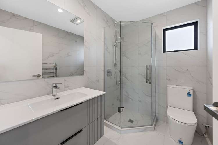 2/1A Onslow Road Mt Eden_12