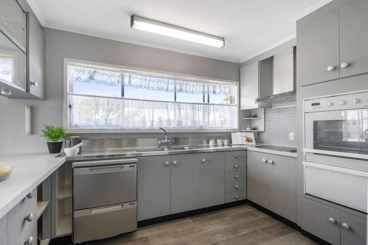 1 Tamatea Avenue Pt England_8