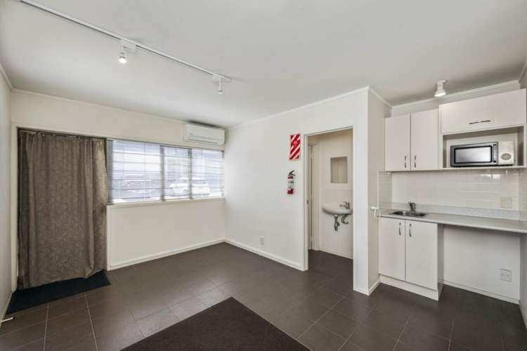 Unit 8, 33 Elizabeth Knox Place Saint Johns_11