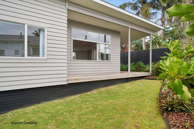 54 Woodford Avenue Henderson_14