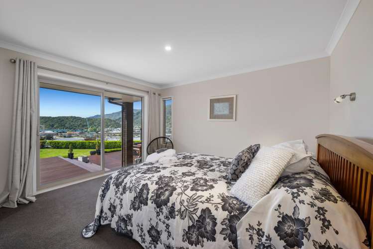 2 Harbour View Heights Picton_14