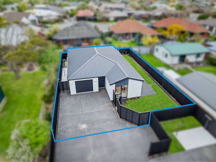 2/10 Farquhars Road Redwood_17