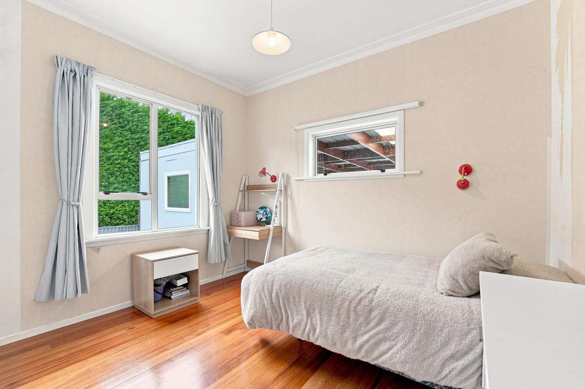 92 Riverbank Road_3