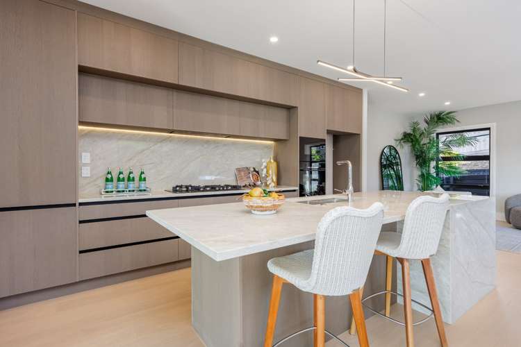 9 Halcyon Bay Lane Wainui_2