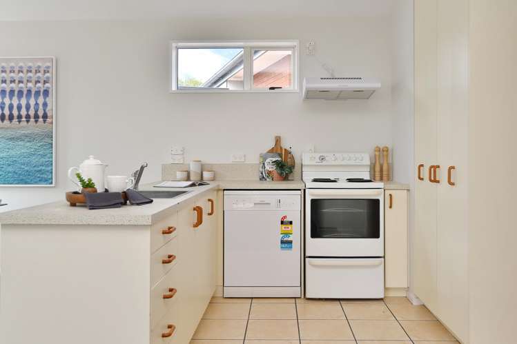 35e Larch Place Casebrook_4