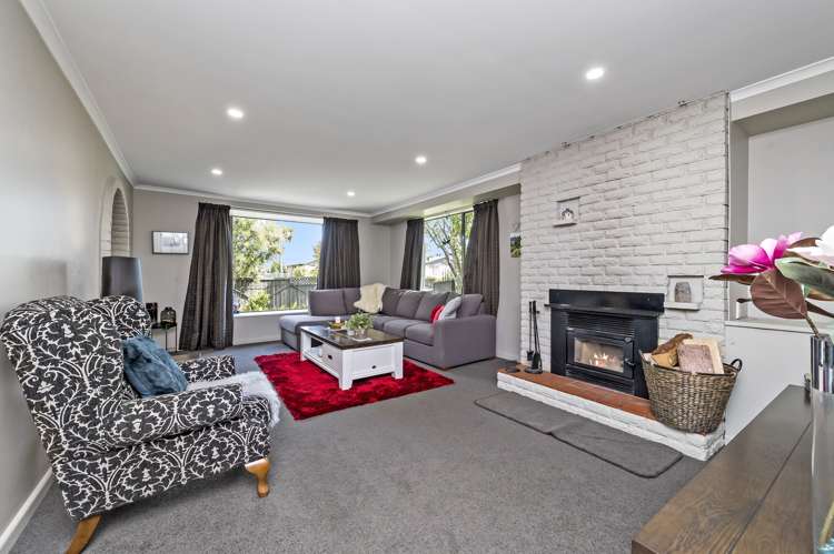 55 Oriana Crescent Hornby_9