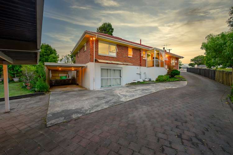 15 Hutchinsons Road Bucklands Beach_21