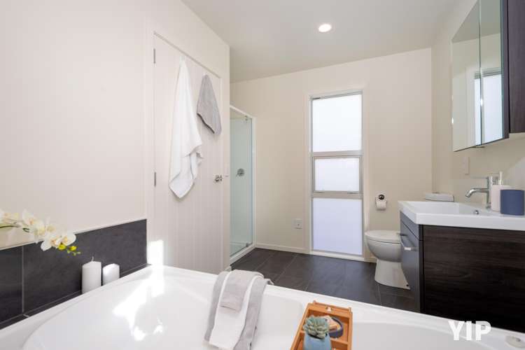 68 Cedarwood Street Woodridge_20