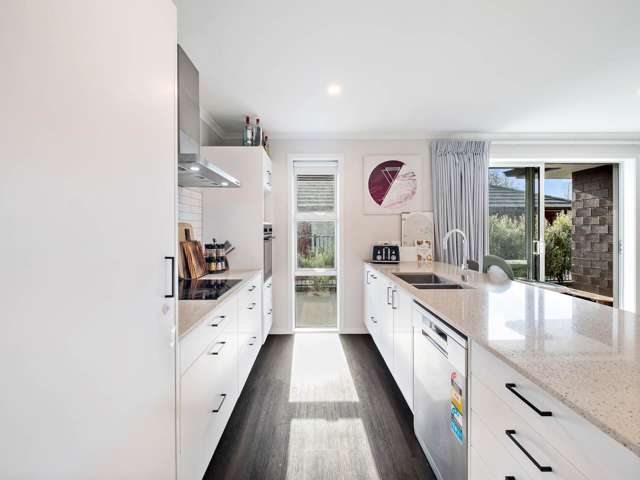 7 Ratahi Way Omokoroa_1