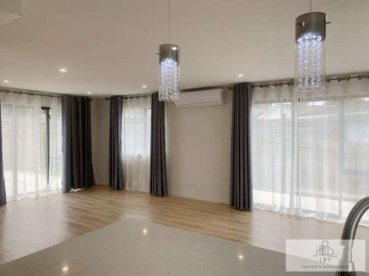 8/98 Cardiff Road Pakuranga_2