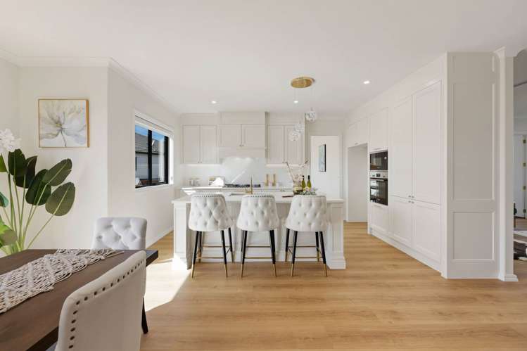 17 Ballyalton Crescent Flat Bush_13