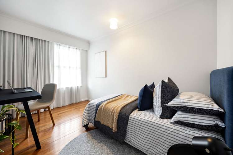 749B River Road Chartwell_10