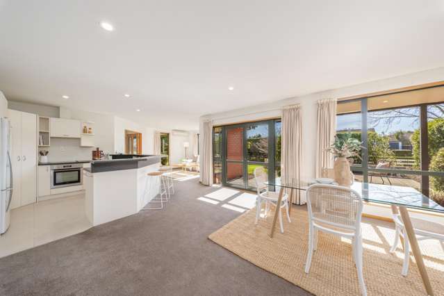 2 Springvale Gardens Harewood_1