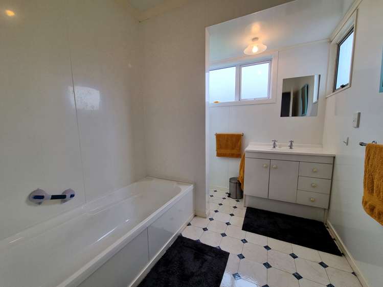 32 James Street Riverton_12