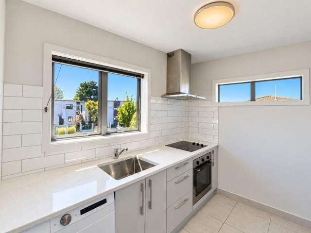 2/360 Worcester St Linwood_1