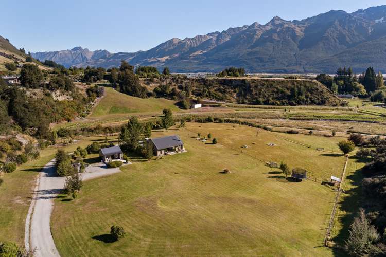 54 Xenicus Rise Glenorchy_30