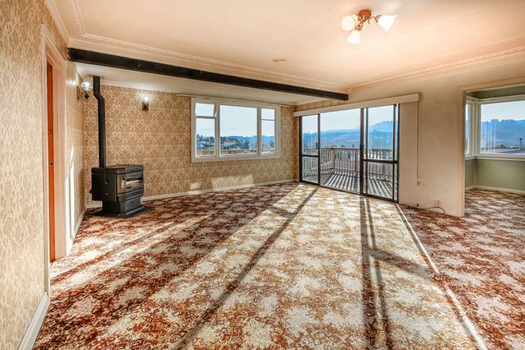 42 Roy Crescent Concord_5