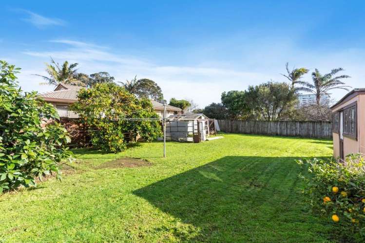 17 Pine Road Orewa_15