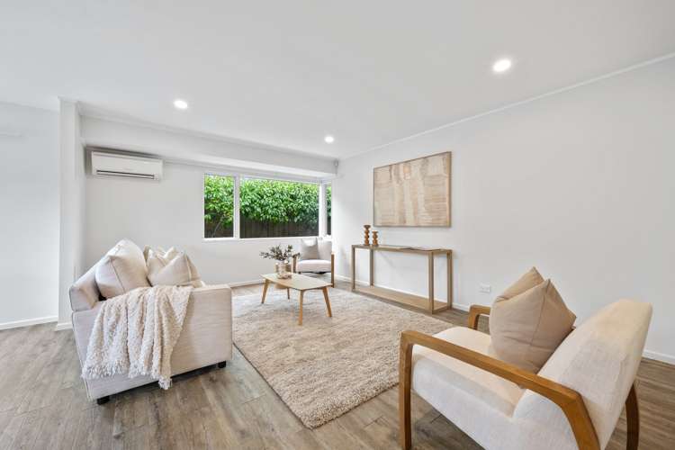 54 Walworth Avenue Pakuranga Heights_1