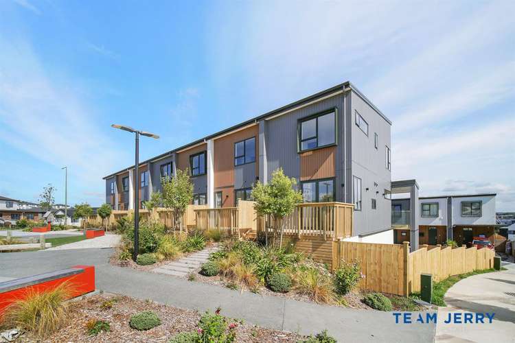 1 Heketara Way Westgate_21