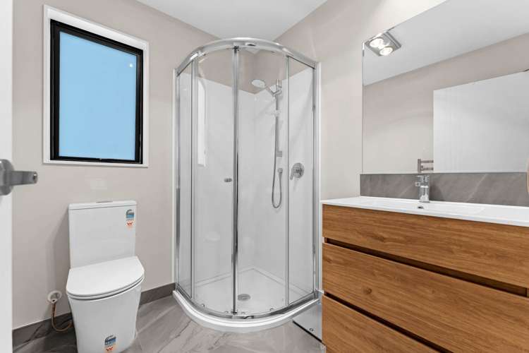 7/10 Newington Road Henderson_17