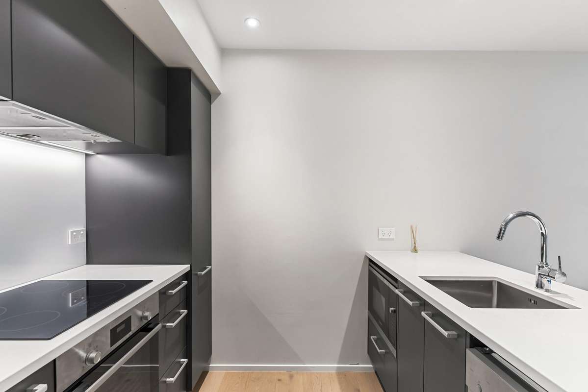 G04/69E Hall Avenue_3