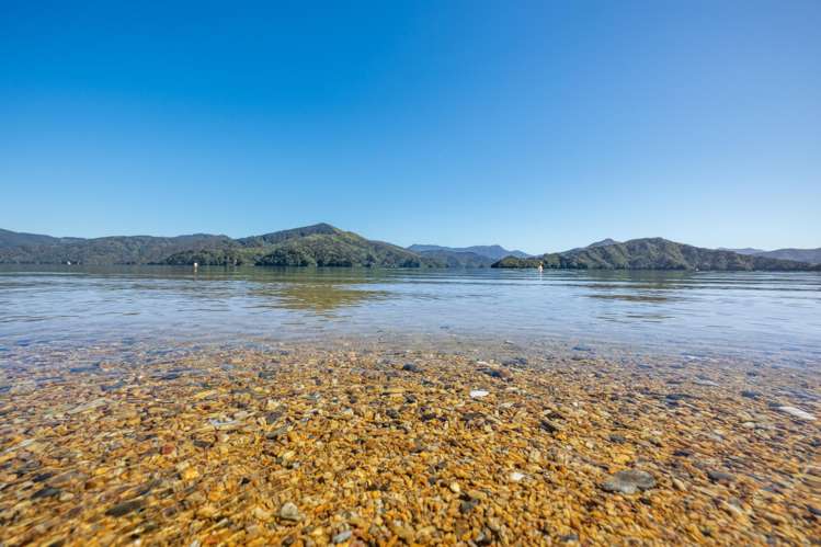 2787 Queen Charlotte Drive Queen Charlotte Sound_19