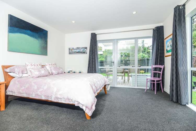 8a Saffron Street Birkdale_11