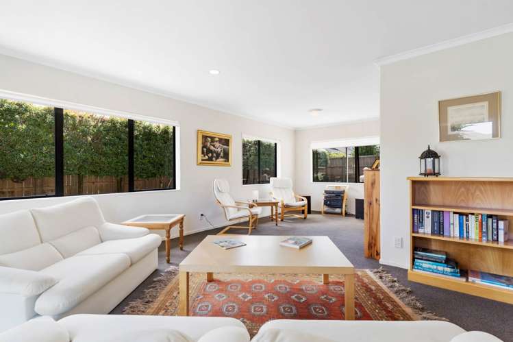 17 Heyington Way East Tamaki Heights_13