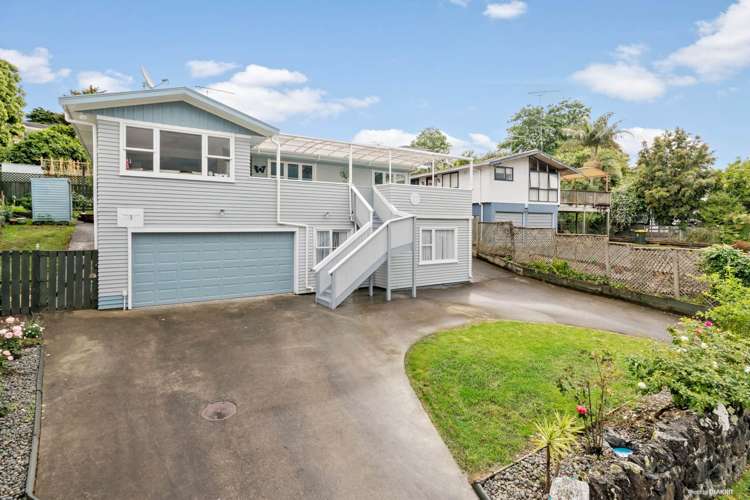 17 Okareka Place Pakuranga Heights_0