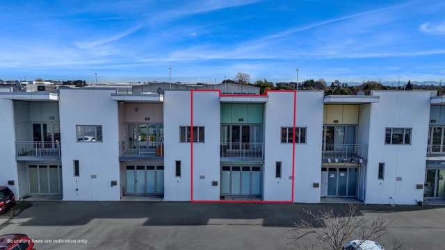 Modern Live/Work Opportunity in Hornby