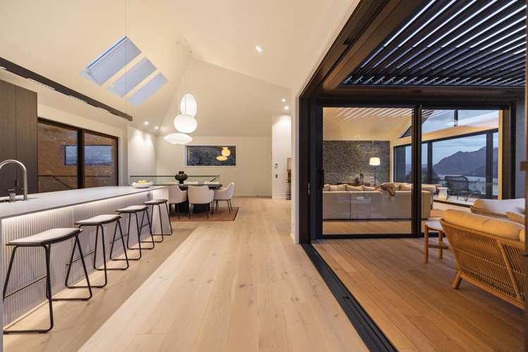 11 Belfast Terrace Queenstown_5