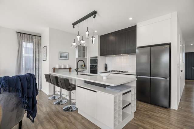 11 Koiora Road Clarks Beach_2