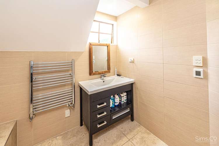 1a Brassey Road Saint Johns Hill_30