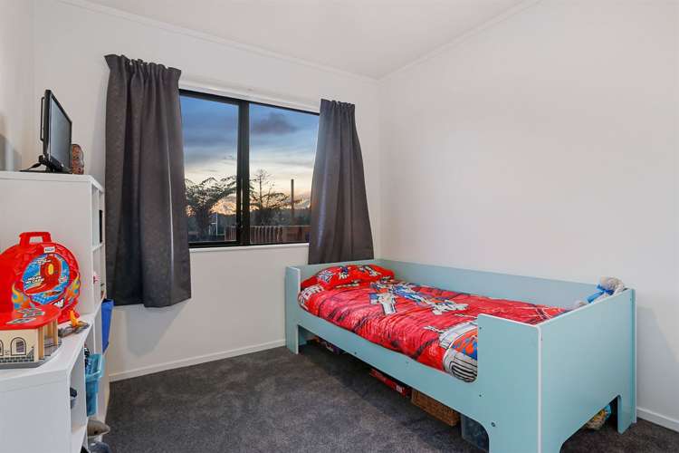 5a Arney Road Ranui_13