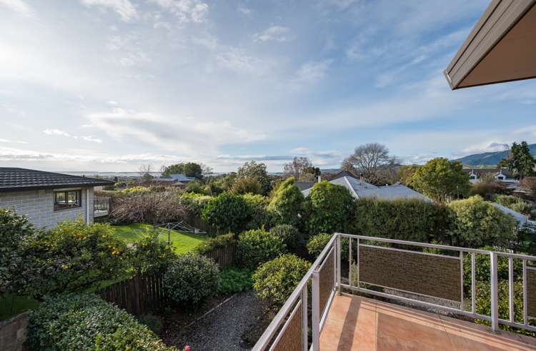 4 Farnham Drive Richmond_17