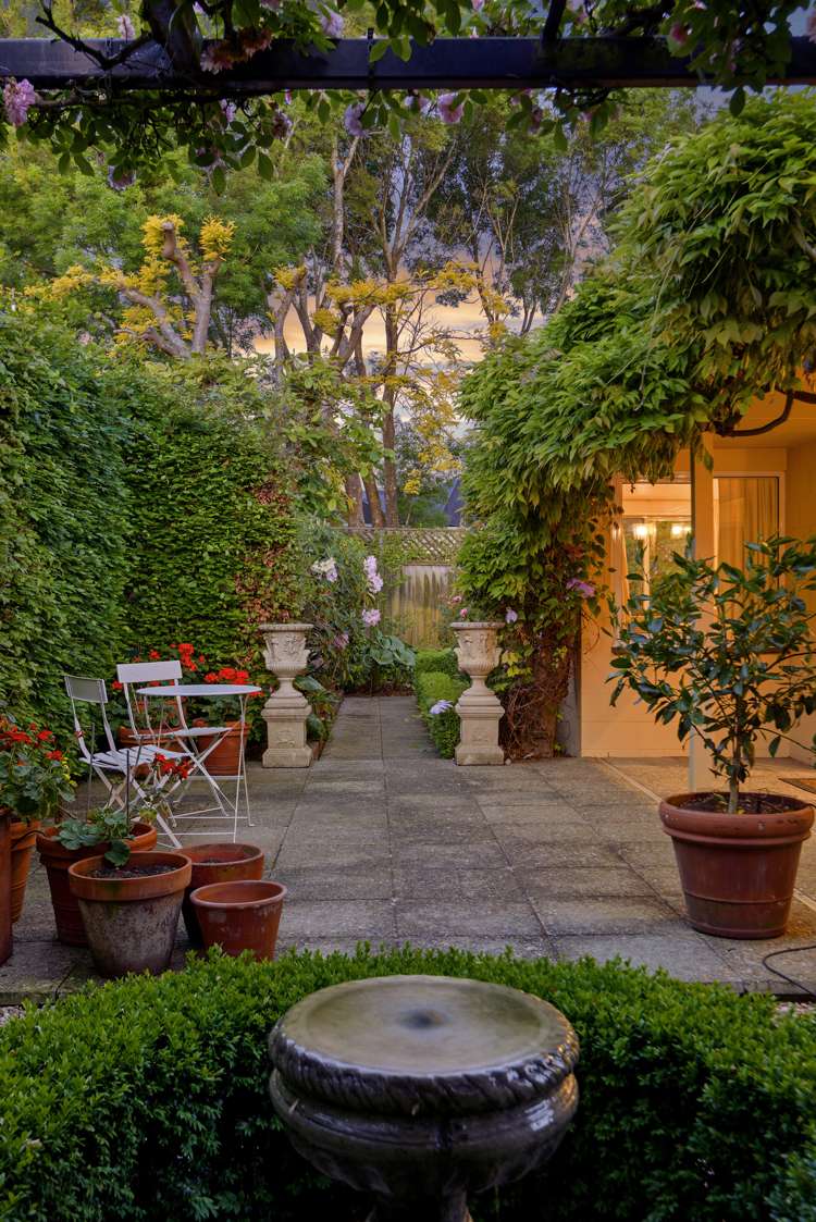 2/89 Merivale Lane Merivale_4