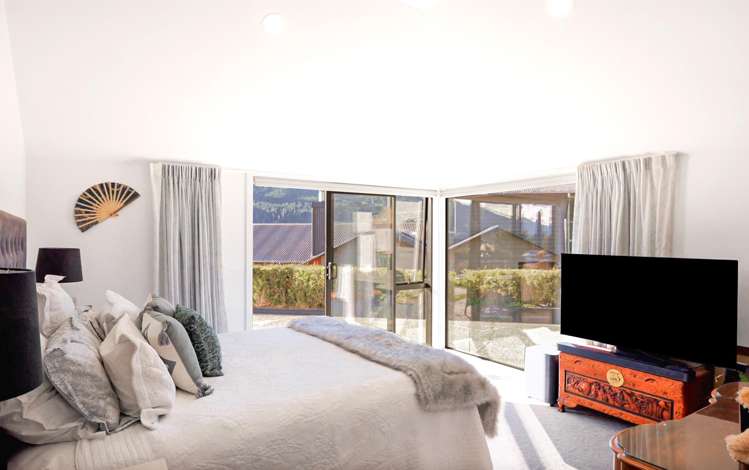 8 Elizabeth Place Kelvin Heights_14