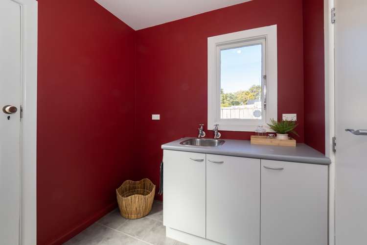 8 Alford Forest Road Allenton_6