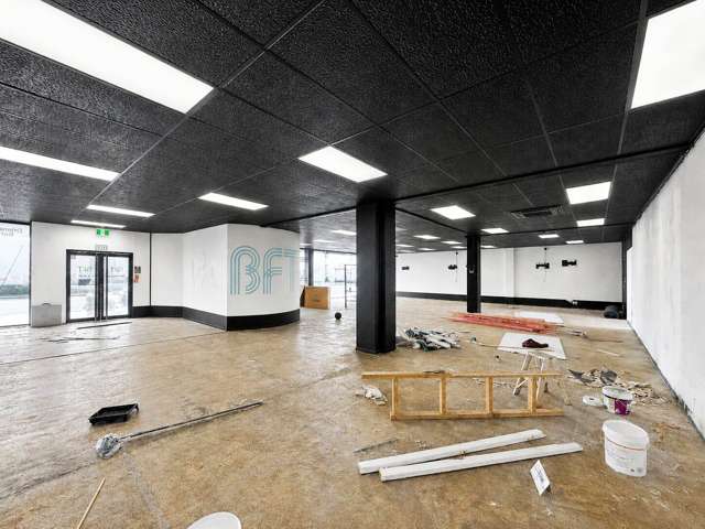 Shop 2-3/84-90 Mokoia Road Birkenhead_4
