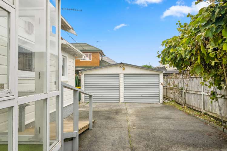 9 Wai-Iti Crescent Woburn_11