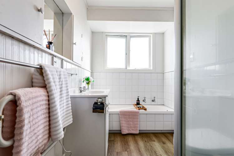 98 Storey Avenue Forest Lake_17