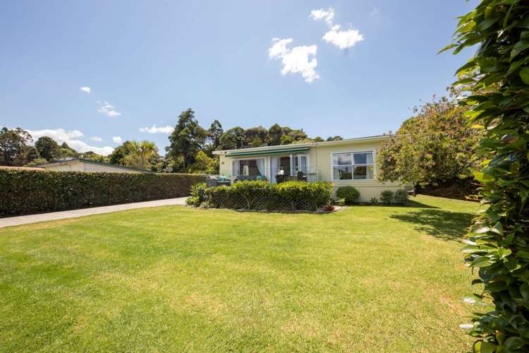 1214 Huia Road Huia_11