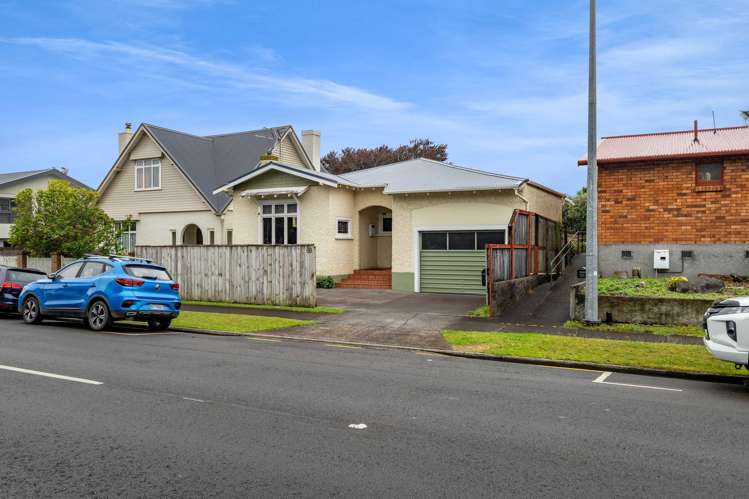88 Vivian Street New Plymouth_21