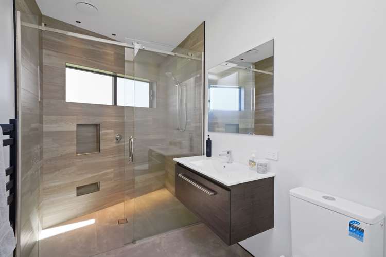 174 Southfield Drive Lincoln_22