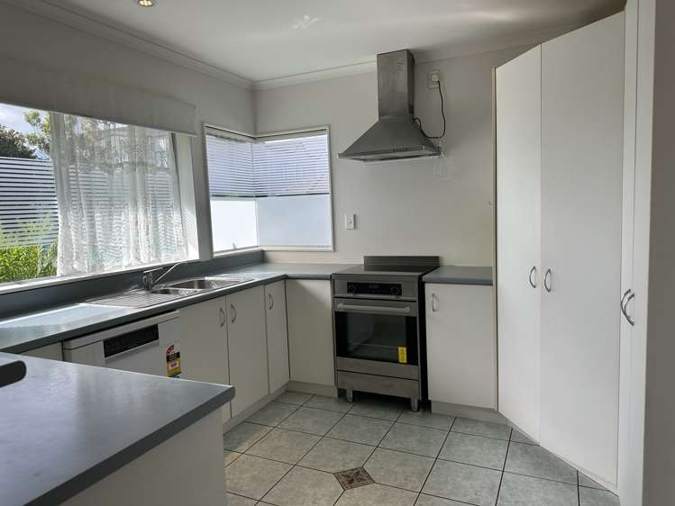 13/72 Swanson Road Henderson_4