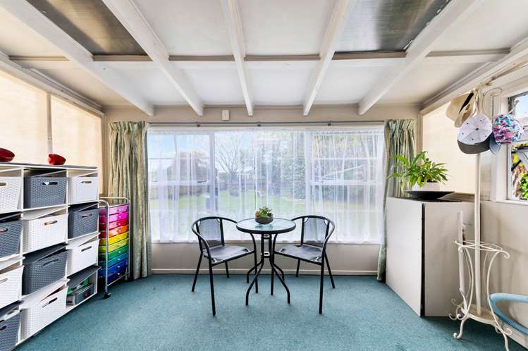 27 Pandora Avenue Westbrook_8