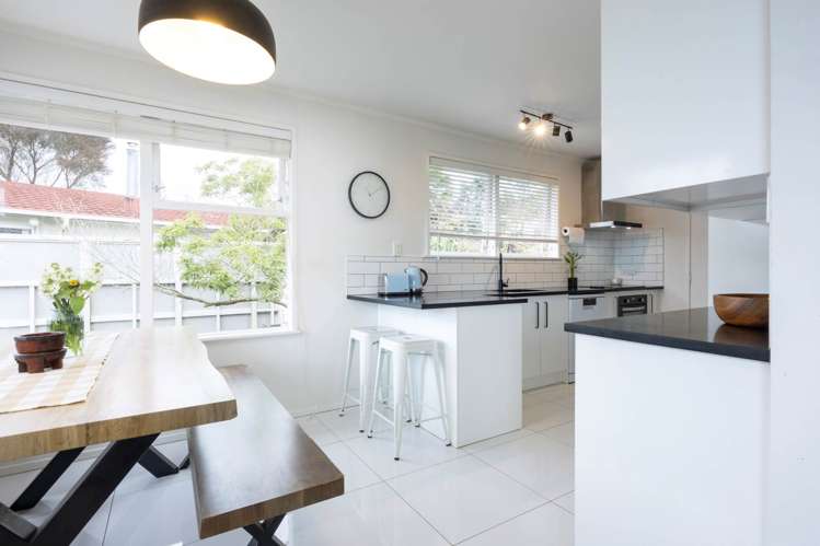 17 Temuri Place_3